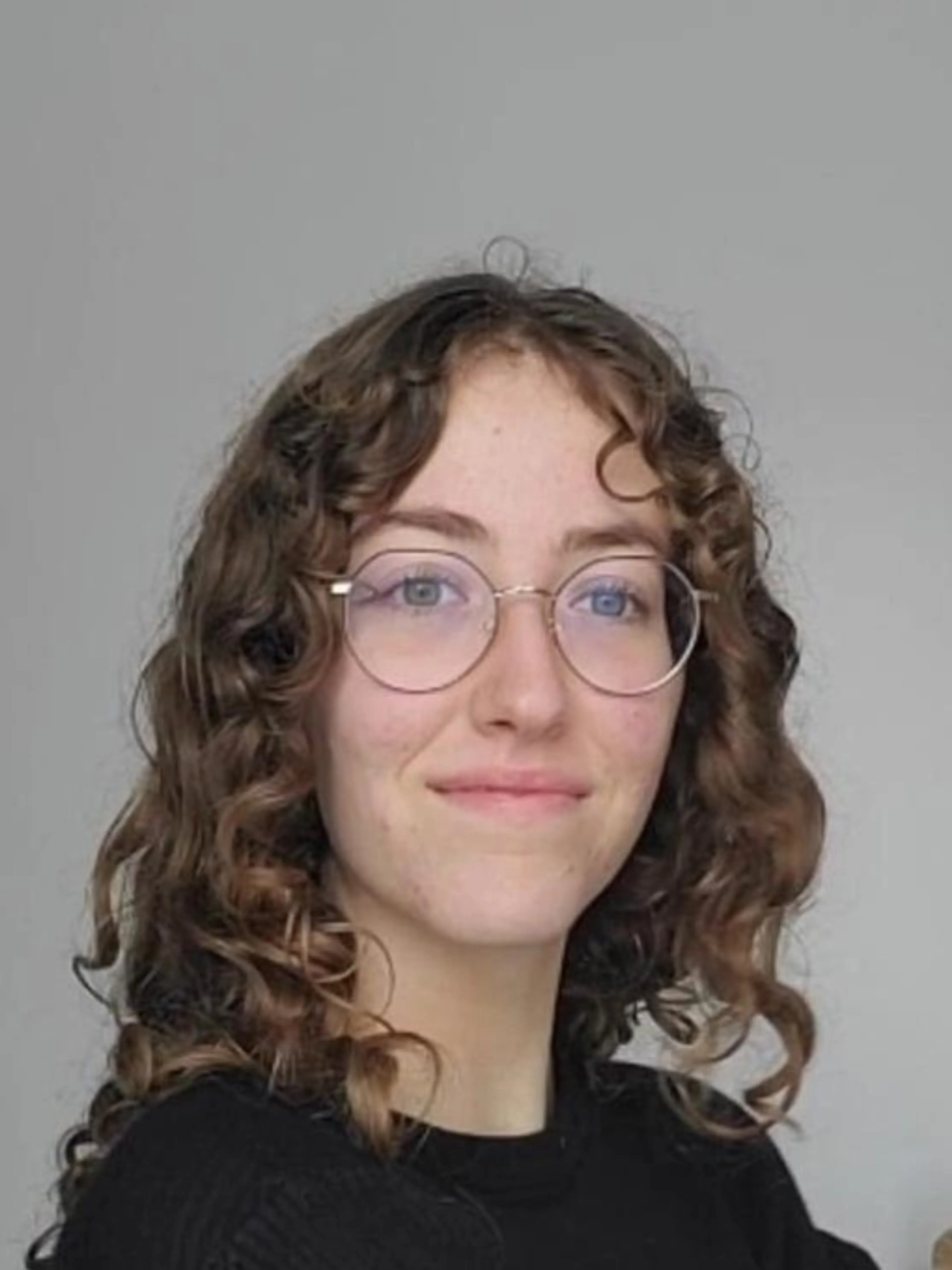 Image de présentation pour l'offre Cours de français pour améliorer votre expression et compréhension de la langue - Prof bilingue français / anglais par Cloe