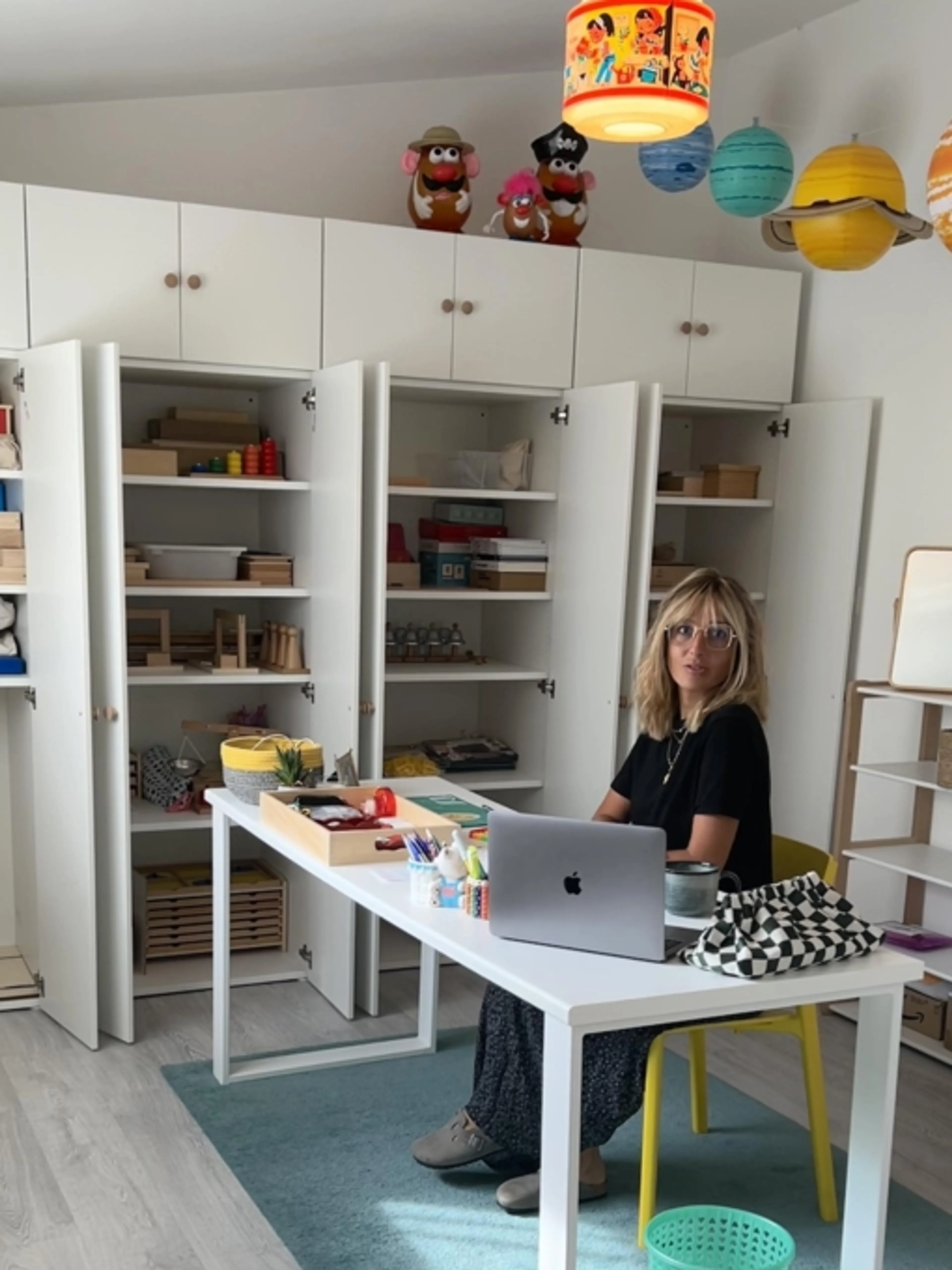 Image de présentation pour l'offre Montessori a la maison CHEZ VOUS - Les périodes sensibles de l'enfant par Adèle