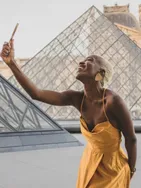 Nathy Anika Nsemi vous présente ses services sur la plateforme Wooskill.