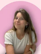 Céline de Knee.lab vous présente ses services sur la plateforme Wooskill.