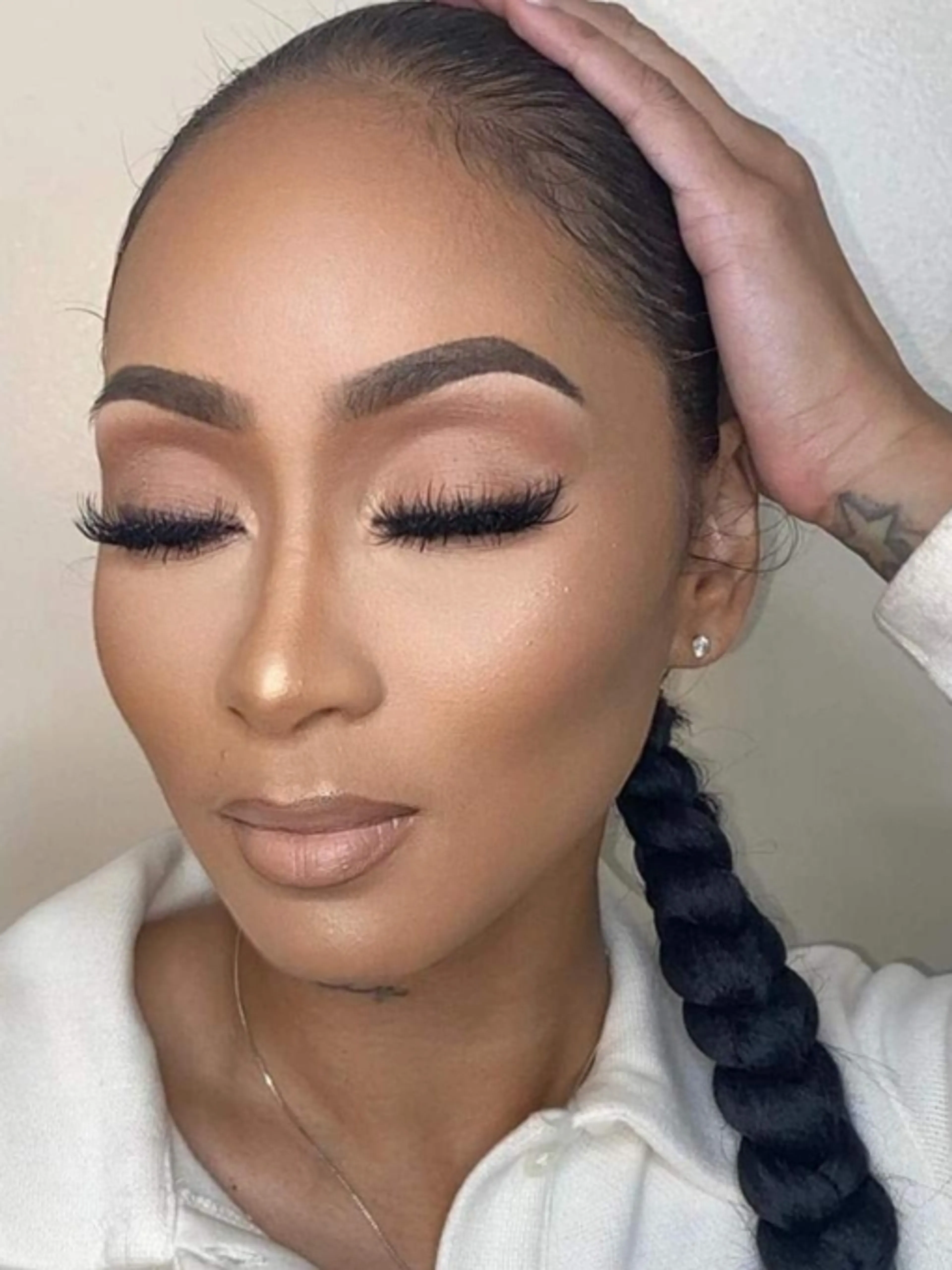 Image de présentation pour l'offre Cours de maquillage : apprendre les gestes des pro par Beautefa