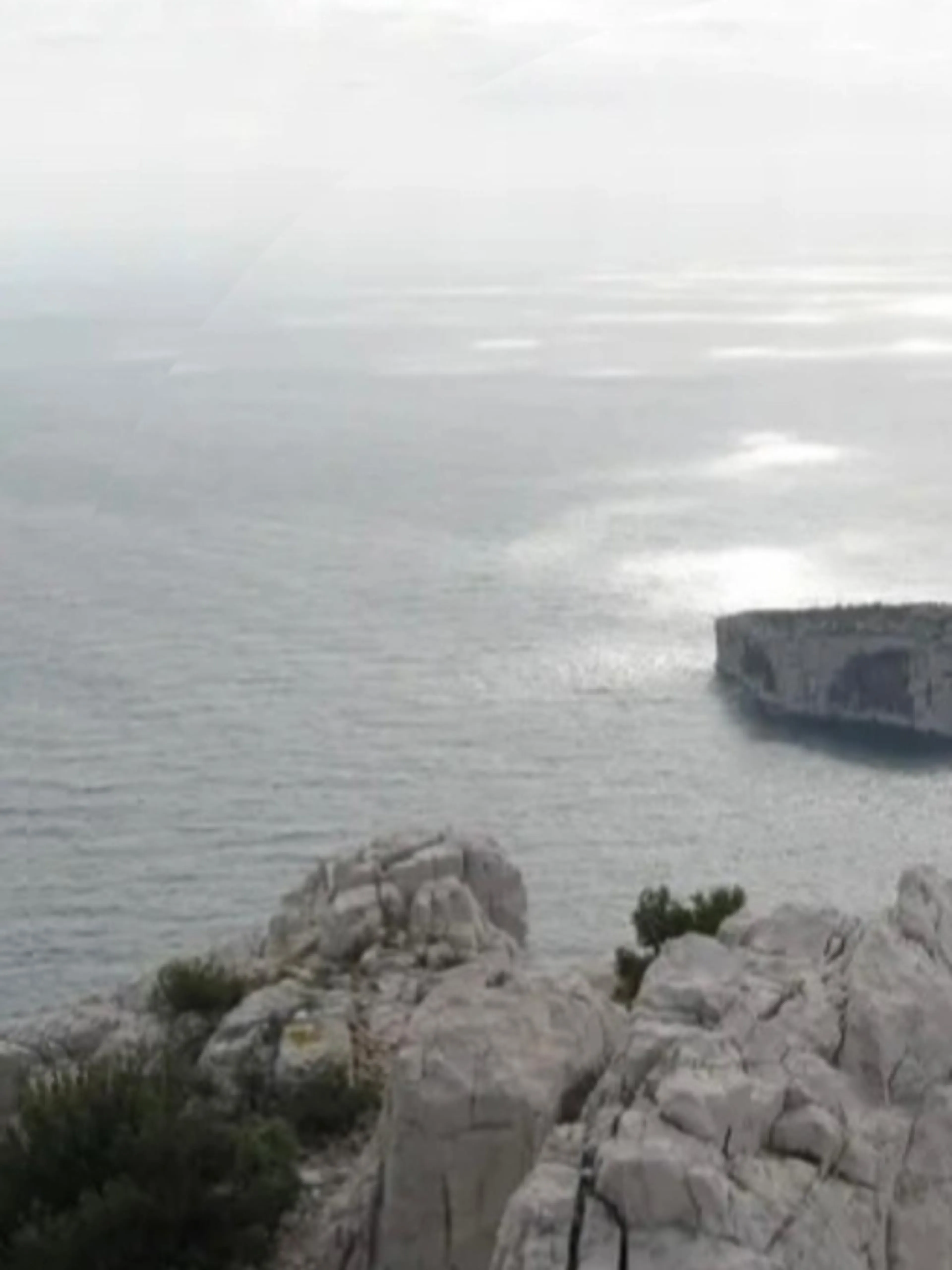 Image de présentation pour l'offre Sophrologie évasion - Zen et tranquille ! Lâcher prise, évasion et sommeil apaisé : cap sur la Provence parfumée de lavande pour une bulle de douceur par Victoria