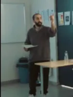 Photo de profil n°2 de Omar, prof passionné à retrouver sur Wooskill