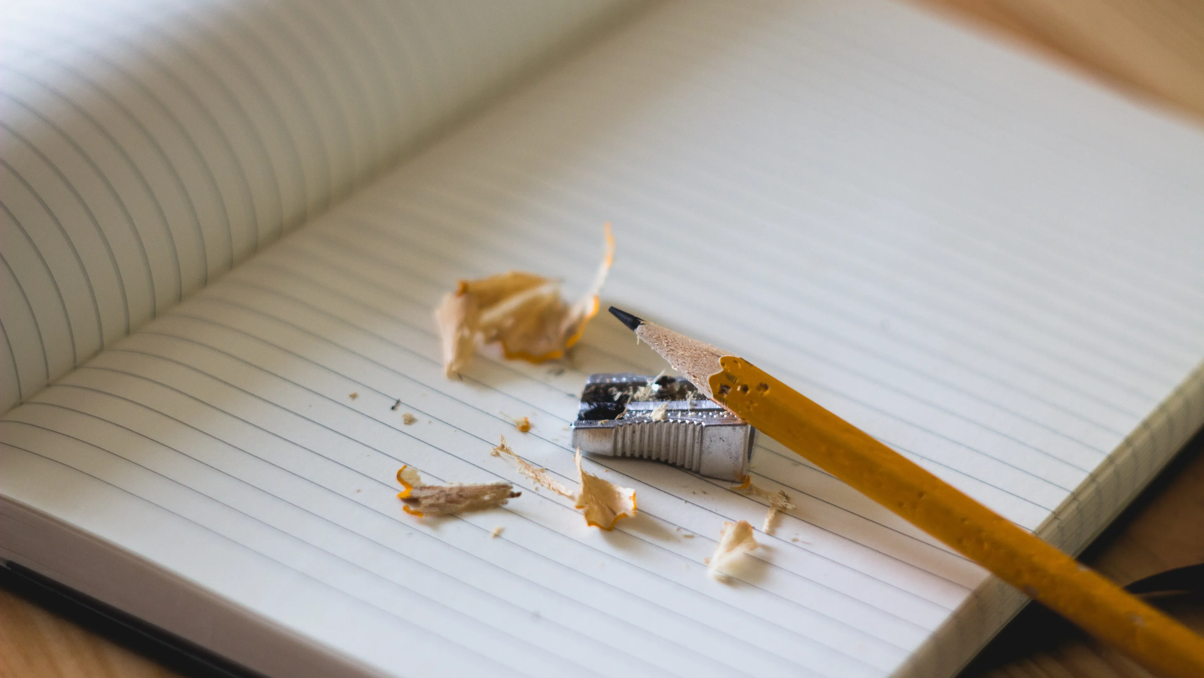"Ecrire son journal bien-être en 4 étapes"

⏩ 12 apprentissages 
⏩ suivi personnalisé 
⏩tous niveaux acceptés
confirmé - débutant
